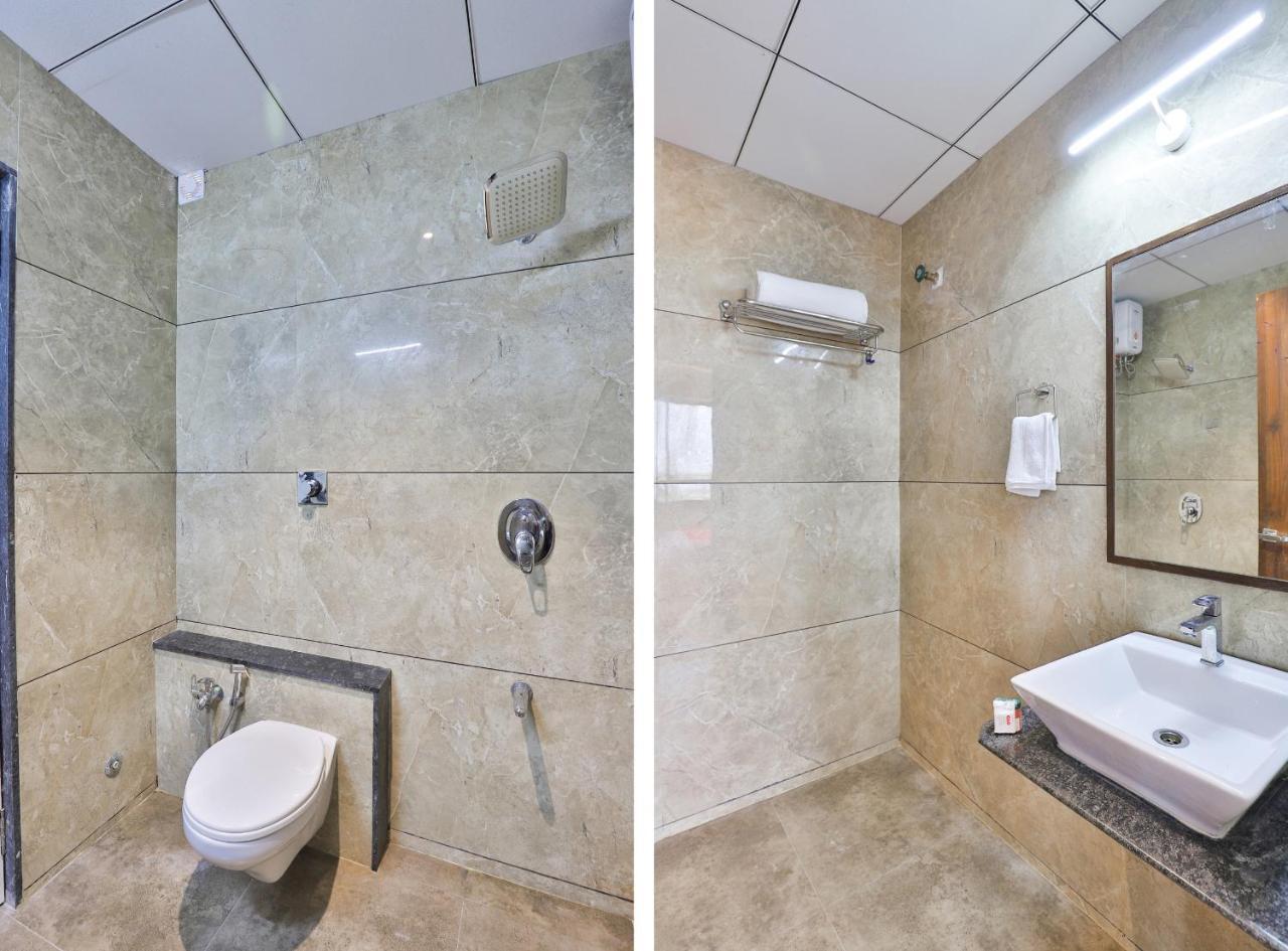Oyo 16604 Hotel Sparsh Inn 아흐메다바드 외부 사진